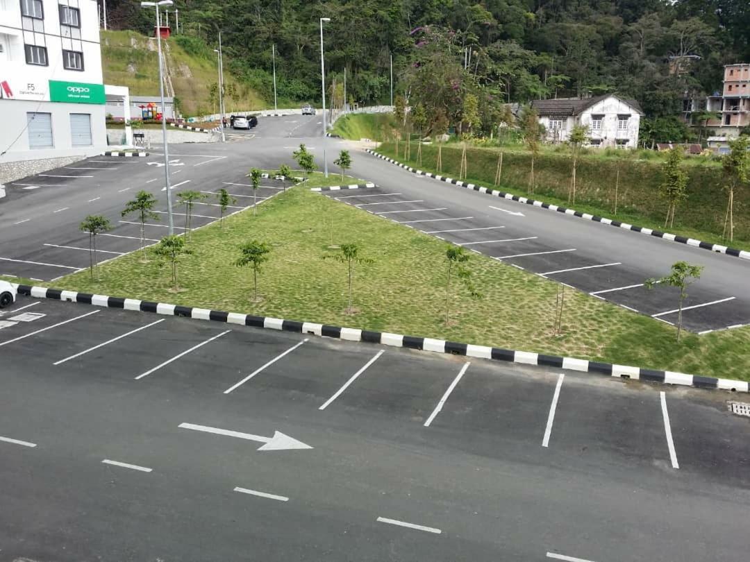 Apartamento de 935 m² en Ciudad Tanah Rata, con 3 habitación Cameron Highlands Exterior foto